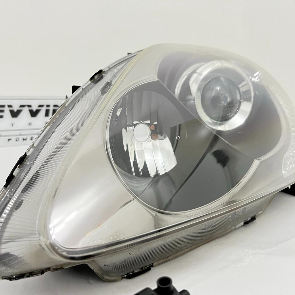 Honda Civic Type R EP3 Headlights OEM in Oadby and Wigston für £ 40,00