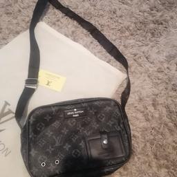 Brand new with storage dust bag
LV