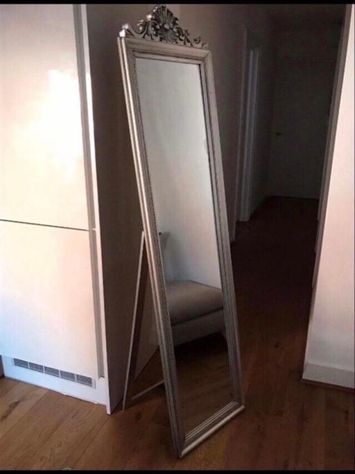 Buy & Sell North London Islington - North London - Photos for Wooden standing mirror