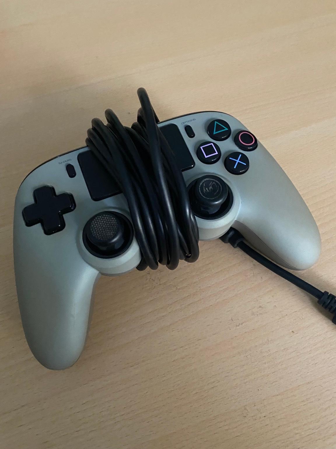 PlayStation 4 Controller Kabelgebunden in 58300 Wetter (Ruhr) für 20,00