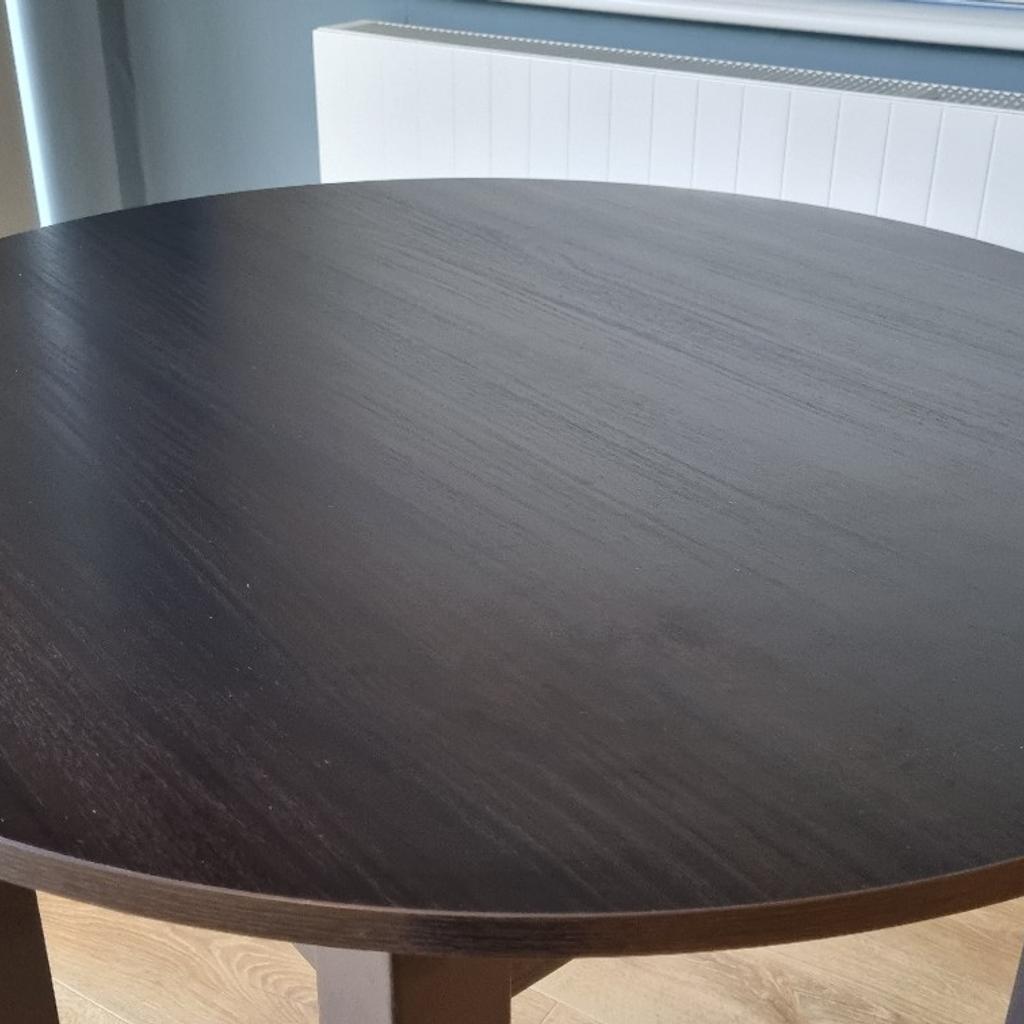 Ikea Dining Table Round, BlackBrown in IG8 Redbridge für £ 50,00 zum