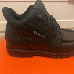 Rockport mens XCS
size 7.5
black never been worn

selling as unwanted gift

no offers...