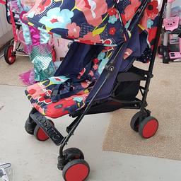 Cosatto Supa Go 2018 Stroller Poppy
Great condition and only used a handful of times, see photos for condition as left handle has a bit of foam removed.
Comes with rain cover.