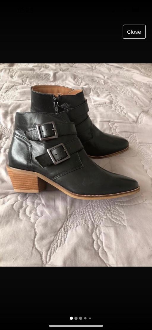 Buy & Sell South West London Norbury - South West London - Photos for Brand new M&S black suede boots size4.5