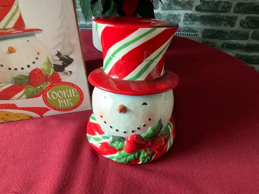  — CHRISTMAS COOKIE JAR