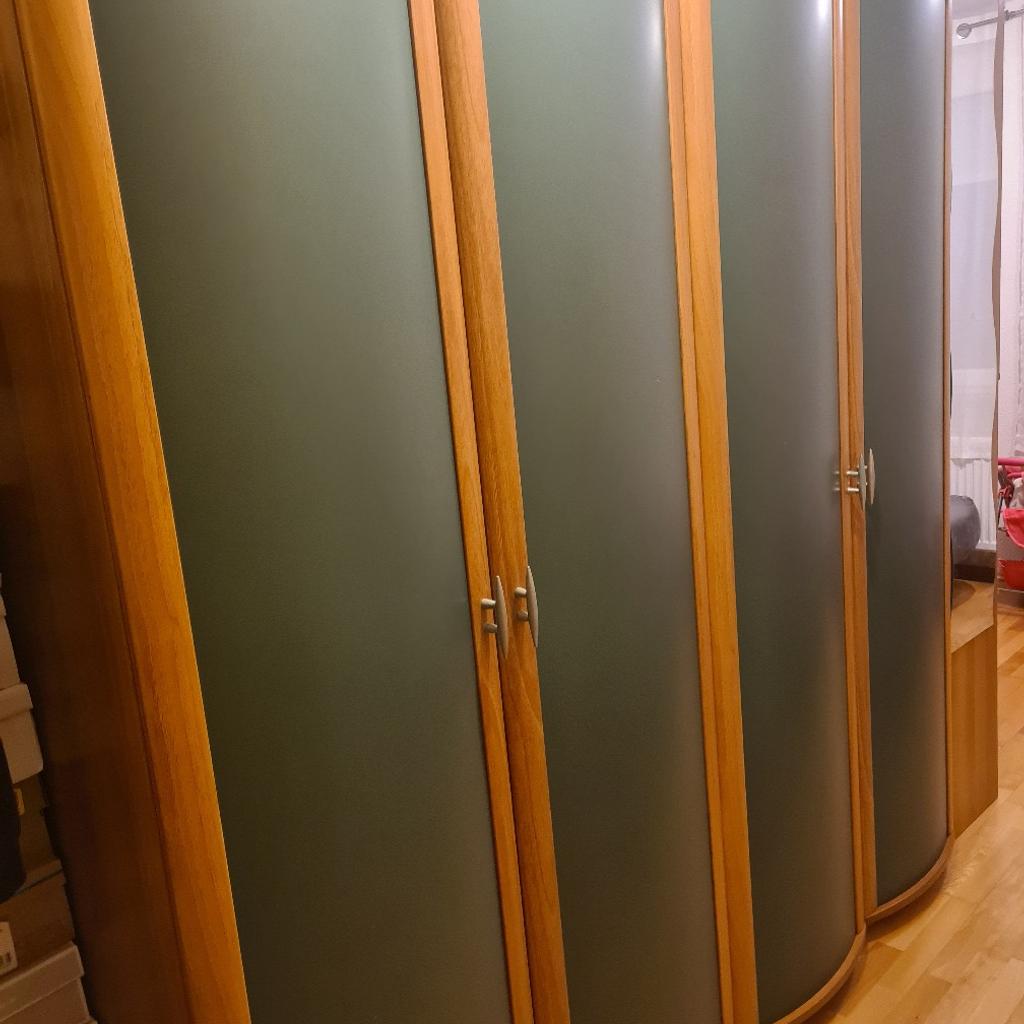Kleiderschrank Kinder Jugendschrank 2x in 70372 Stuttgart für 40,00