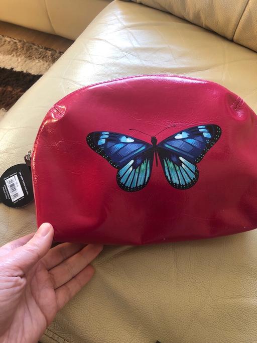 Buy & Sell South East London Grove Park - South East London - Photos for NEW MAKE UP BAG