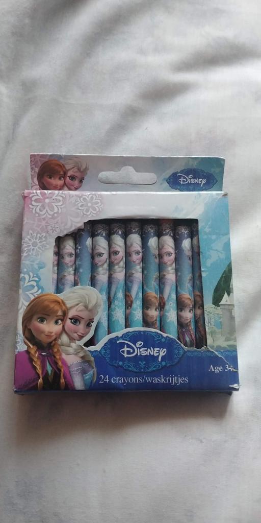 training Hollywood Bromsgrove - Photos for Brand New Frozen Crayons