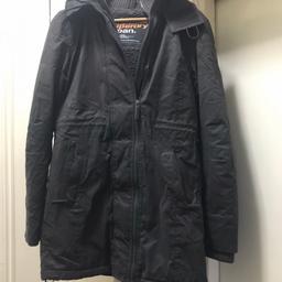 Authentic Superdry Men’s Grey Professional The Windparka Coat Jacket Lined Grey with detachable Hood in Size M.

Treat yourself with this perfect & trendy Parka Jacket Coat as a must-add to your SuperDry collection.

Very light usage as in very good condition!

Postage fees will be added.

Buyer to collect from Brixton.
Can be also post for a small fee.

Please check out my other listed items for sale!💍📿😍