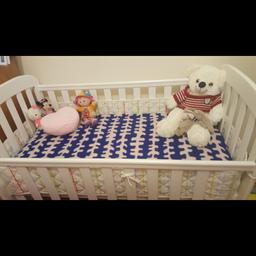 baby cot bed verry good condition with mattress(kindervalley) collecti asap please