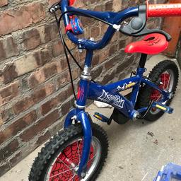 14 inch spider man bike
Damage to seat and frame work due to storage of bike. Used around 10 times max
Stabilisers come with bike