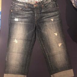 boyfriend style ripped jeans from guess - US size 29, UK 8/10

the bottom can be folded for a Capri style or left down