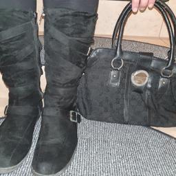 Verkaufe in Top Zustand
Stiefel Gr.38 und Tasche
Farbe: schwarz