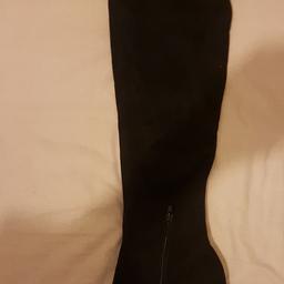 Pointed knee high black slouch boots, elegant and sexy.

Brand new in the box

Why not take a look at my other shoes and boots on sale.