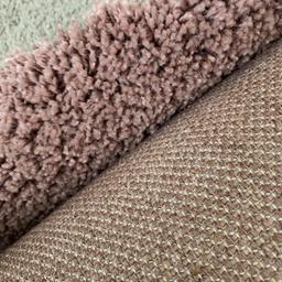 Dusty pink rug from IKEA with a thick pile
Measures 133 by 195
I think it’s now discontinued from ikea
Unfortunately do not have space to put the rug anymore

Still in good condition
Collection from e5 upper Clapton area
