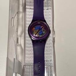 Sehr gut erhaltene Uhr
Selten getragen
Farbe: lila
Batterie müsste getauscht werden
Inkl. Originalverpackung