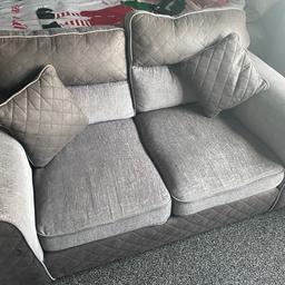 Used for sons bedroom but wants a weight bench in there now so need space. Excellent sofa, could probably do with a little wipe over as my son has used it while playing games and eating snacks. Cushions shown come with the sofa.
No rips or tears, brought February (brand new for £420)

Width approx 156cm
Depth approx 92cm
Seating depth approx 60cm
Height total approx 84cm
Height to seat approx 35cm

Offers purely to help put towards a new weight bench for him.:)
Collection only Essington