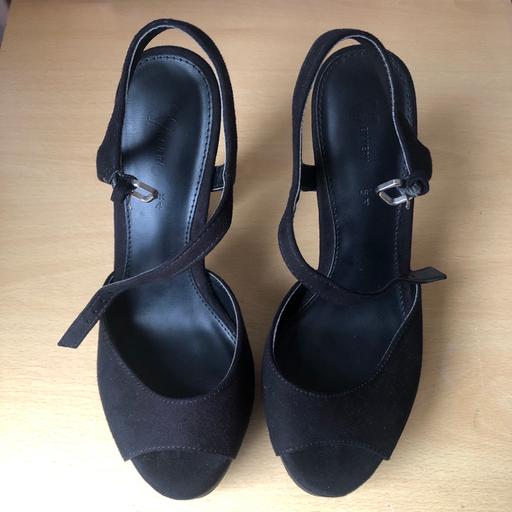 Buy & Sell West Yorkshire Leeds - Photos for Uk 4 sandals