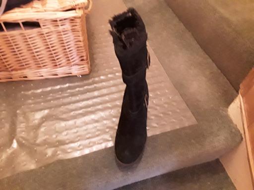 Buy & Sell East London Hackney - Photos for Black suede boots 5