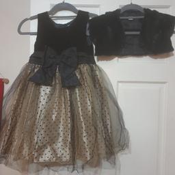 8 fab items, used but with plenty of wear left in them.
1x black and gold dress with faux fur bolero
red jumper dress
leopard print jersey dress with cat motif
check pleated skirt
red skirt with braces
navy velour joggers
check pj bottoms
COLLECTION ONLY PLEASE FROM TAMWORTH 
take a look at my other items too!
