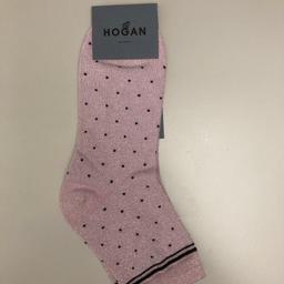 Idea regalo 🎁
Calze Hogan Donna taglia Unica 
Vendo a metà prezzo 
ovviamente originali e NUOVE