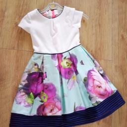 Ted Baker girls dress age 3-4 years. Only worn once for a wedding.


from a smoke free home.
