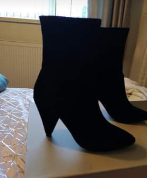 Buy & Sell West Midlands Birmingham - Photos for urban outfitters Black Suede Ankle Boots