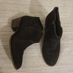 Mango suede ankle boots size 3(36), black & brown,used, in good condition, i can post for 4 or collect from Battersea park station areea. Check my list maybe u like other items. Price per each pair.