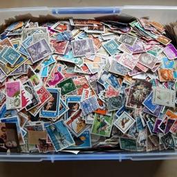 A great collection of 500 world stamps consisting of old Morden mint used.
Great for filling gaps in you collection or kick starting a new hobby