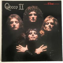 EMI 1C 038 1575531, D 1974

Vinyl: M-
Cover: VG+

RE 1985 (?), gatefold sleeve with iconic photo by Mick Rock, printed “Fame” inner sleeve, band name on labels in large font, sleeve in great condition, vinyl looks unplayed!

Ask for PayPal and shipping policy.