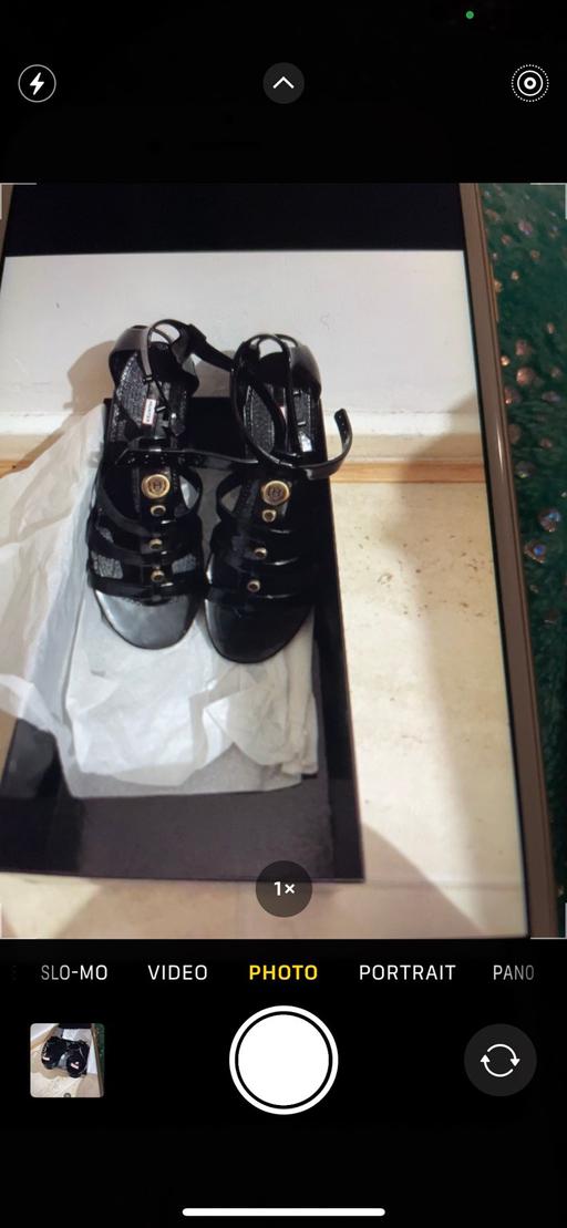 Buy & Sell Central London Queensway - Central London - Photos for New hunter sandals £50