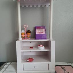 Our generation designer friends ice cream stand In good condition a few accessories 

collection from romford RM7 9LD