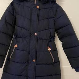 Girls navy and rose gold Ted Baker coat with detachable fur, size 8 years. Was bought for over £70. 

Excellent condition.

All items come from a pet and smoke free home.

Collection or postal delivery available.