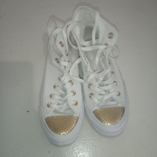 Buy & Sell North London Stroud Green - North London - Photos for White & Gold Converse Hi-Tops