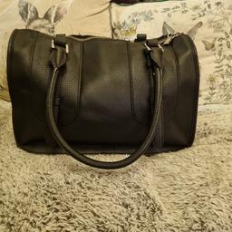Great condition black French connection bag with short handles, ossett collection can deliver