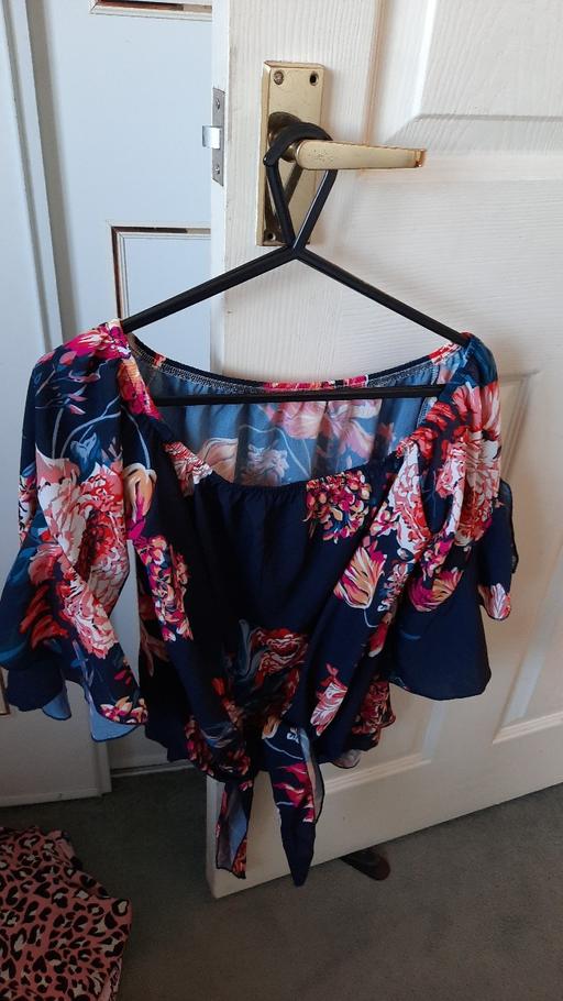 Buy & Sell Merseyside Saint Helens - Photos for Bardot blouse with elasticated neckline