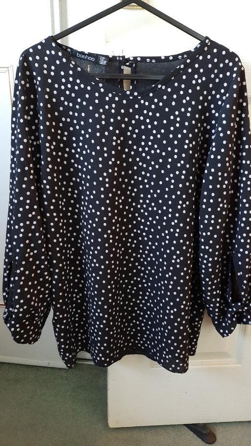 Buy & Sell Dentons Green Saint Helens - Photos for BNWOT Boohoo 3/4 sleeve top size 10