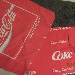 Bettwäsche Coke Cola 80x80 135 x90
Kissen klein wenig heller