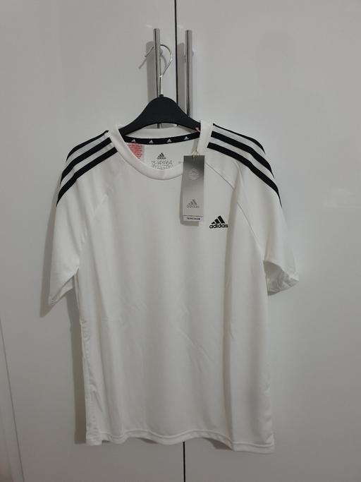 Buy & Sell South West London Richmond upon Thames - Photos for Adidas Short Sleeves T- Shirt