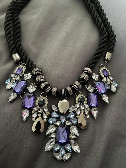 Buy & Sell West Midlands Birmingham - Photos for Crystal statement necklace