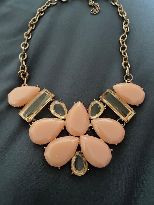 Buy & Sell West Midlands Birmingham - Photos for Peach Statement Necklace