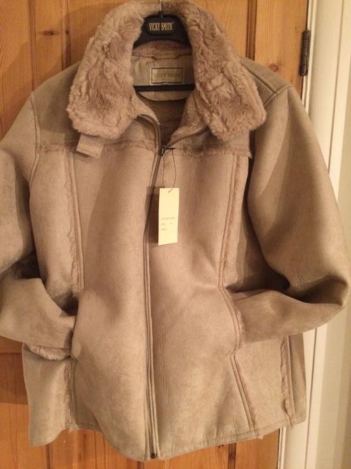 Buy & Sell Brent Kenton - Harrow - Photos for Faux Fur jacket