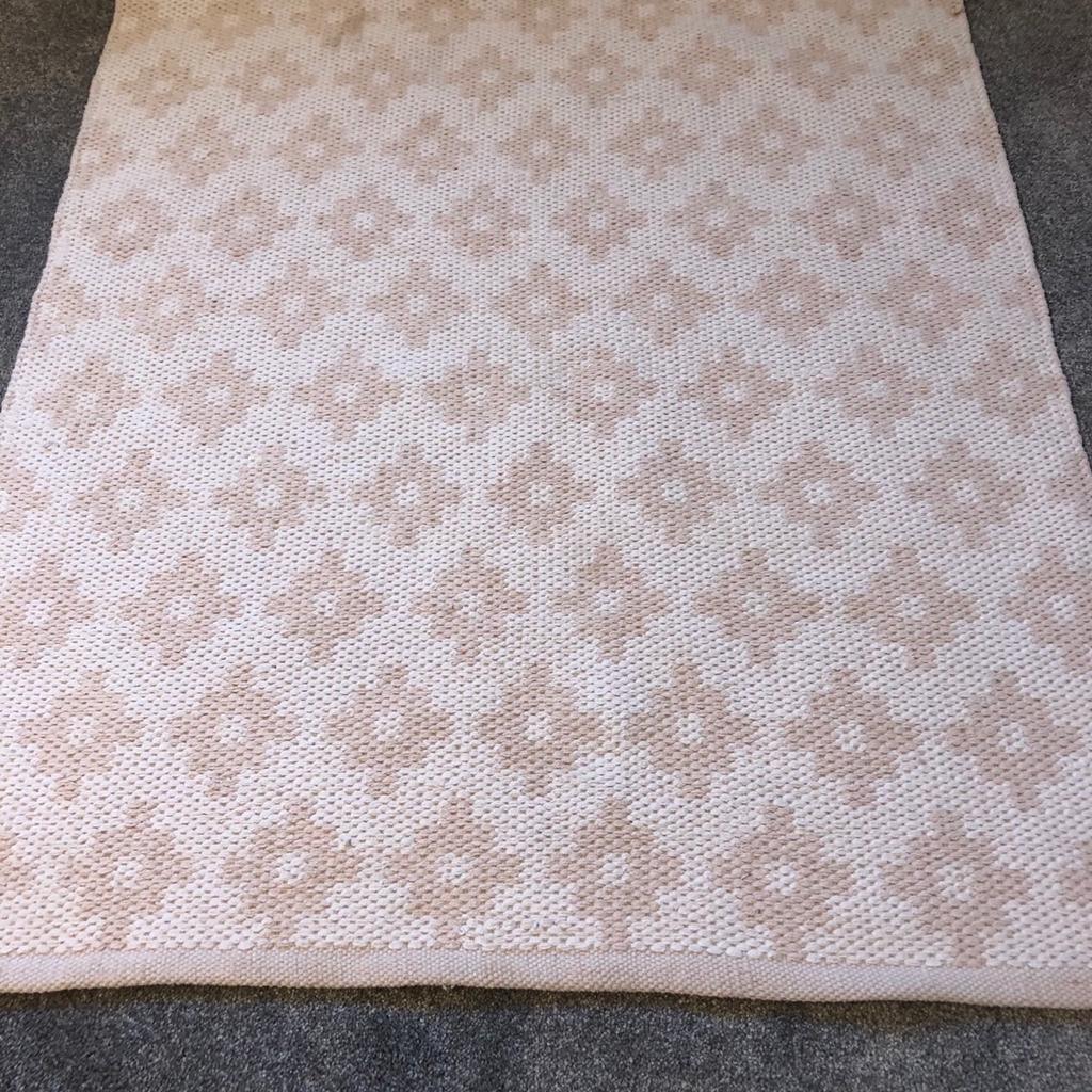 Mamas and papas pink diamond rug. Reversible as per pictures. Used in nursery and change of room reason for sale. Plenty of life left in it and ideal for use under changing table/cot etc. Measures 124cm & 90cm. Collection only thanks. Sale now £10