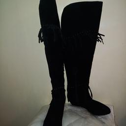 black suede thigh high boots
size 5 great condition collection only