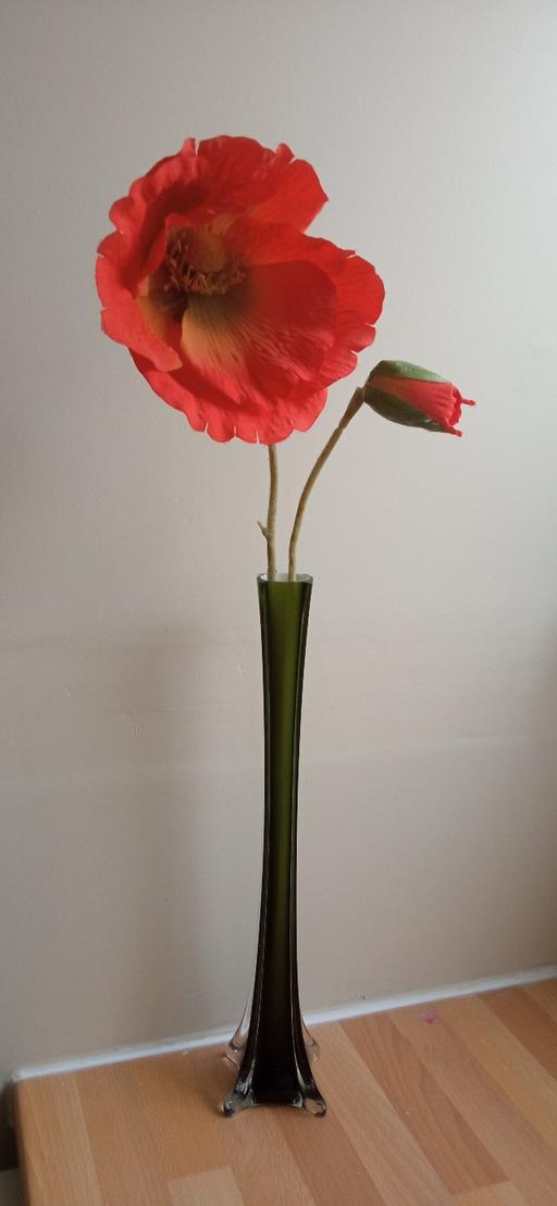 Buy & Sell Grafton Street Industrial Estate West Northamptonshire - Photos for Beautiful vase with flowers