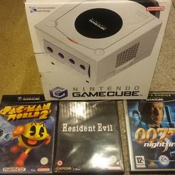 pearl white nintendo gamecube with 1 purple pad & 3 games.
collection crofton wf4 area.