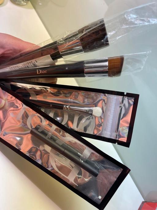 Buy & Sell West Midlands Birmingham - Photos for Dior Brush Bundle