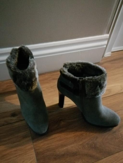 Buy & Sell West Midlands Birmingham - Photos for M&S Signature suede boots size 5.5