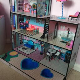 LOL doll house with furniture.  
No dolls included.
Sold as seen.