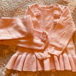 Pink beautiful wool out fit
Excellent condition
Up to 24 mth
NO OFFERS 
Collection only 